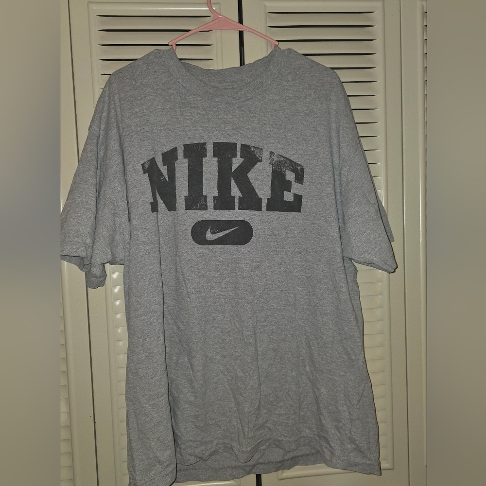 Nike Gray Graphic Logo T-Shirt Men’s XL